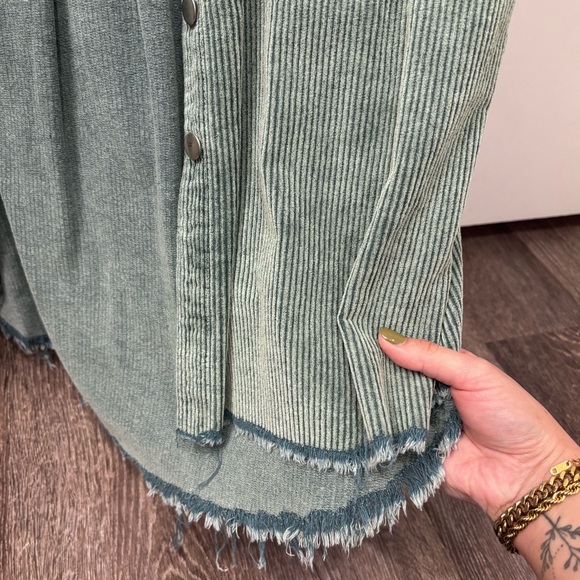 Stylish Fall Sage Green Corduroy Button-Up Jacket/Shaket/Flannel - Picture 12 of 16